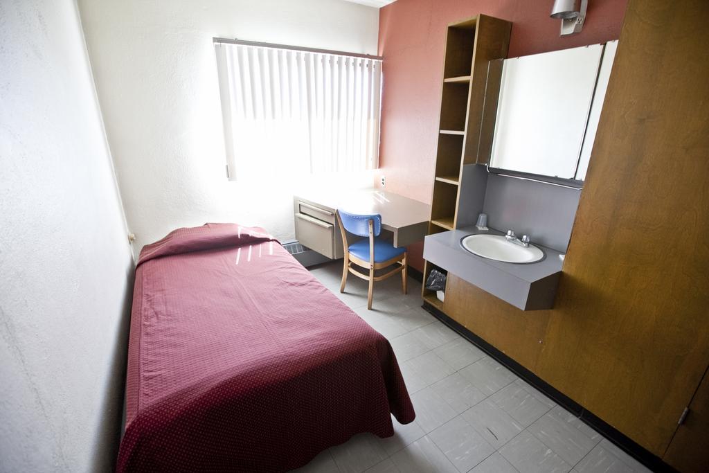 Residences Campus Notre-Dame-De-Foy Saint-Augustin-de-Desmaures Rom bilde