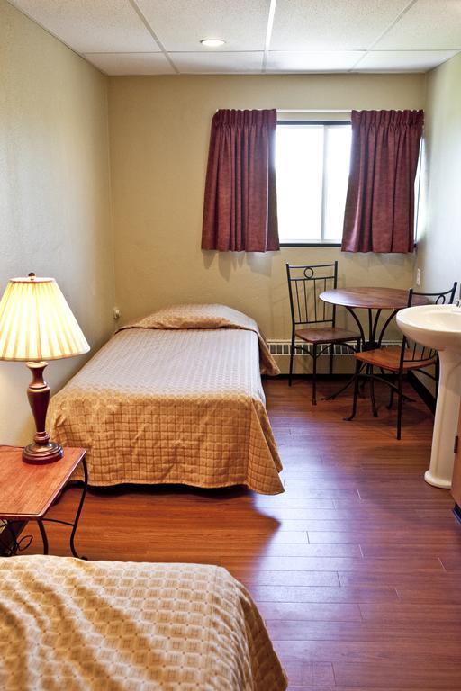 Residences Campus Notre-Dame-De-Foy Saint-Augustin-de-Desmaures Rom bilde